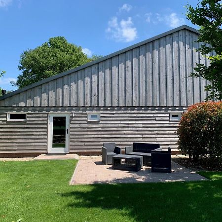 Karibu De Stallen Daarle Exterior photo